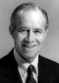 Black and white headshot of Robert Mellins.